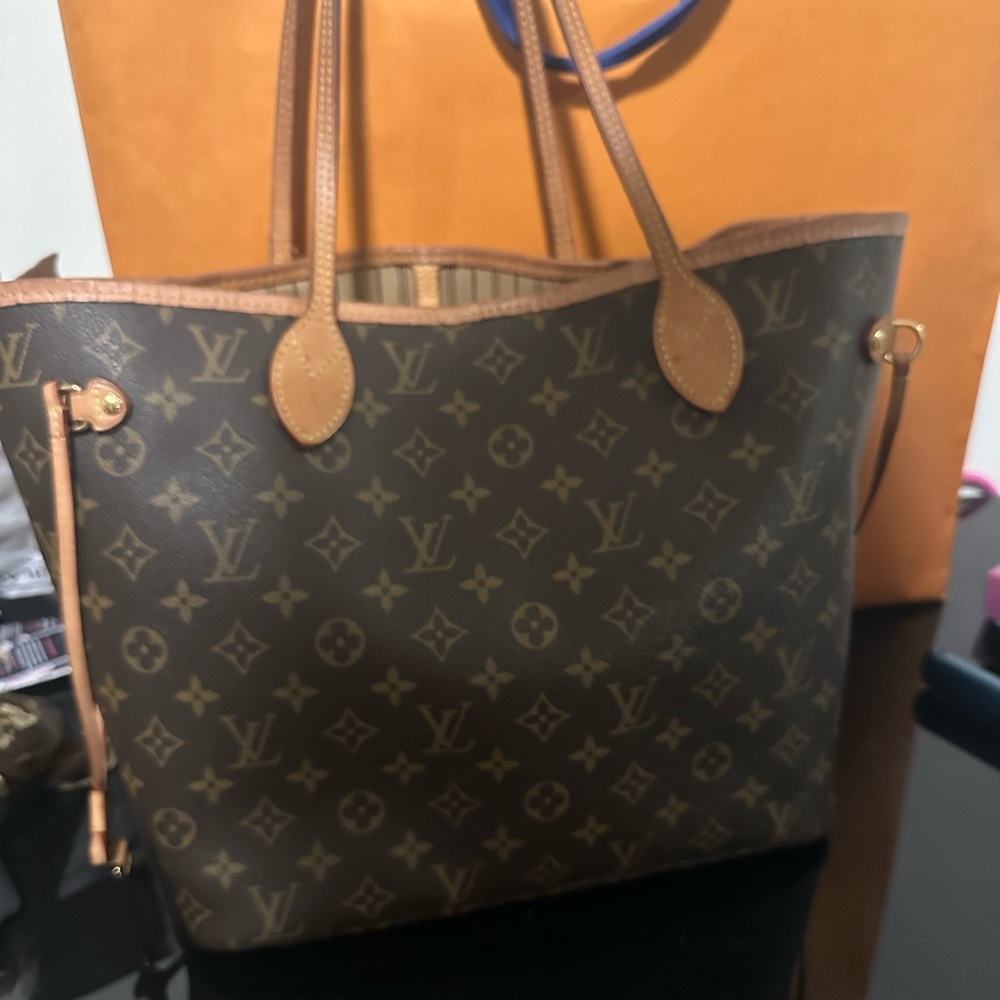 Louis Vuitton Neverfull MM